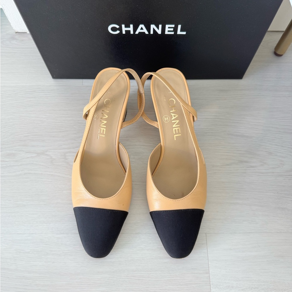 Chanel Classic 2.6in Slingbacks in Beige & Black